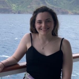 Meet your Posher, Amalia